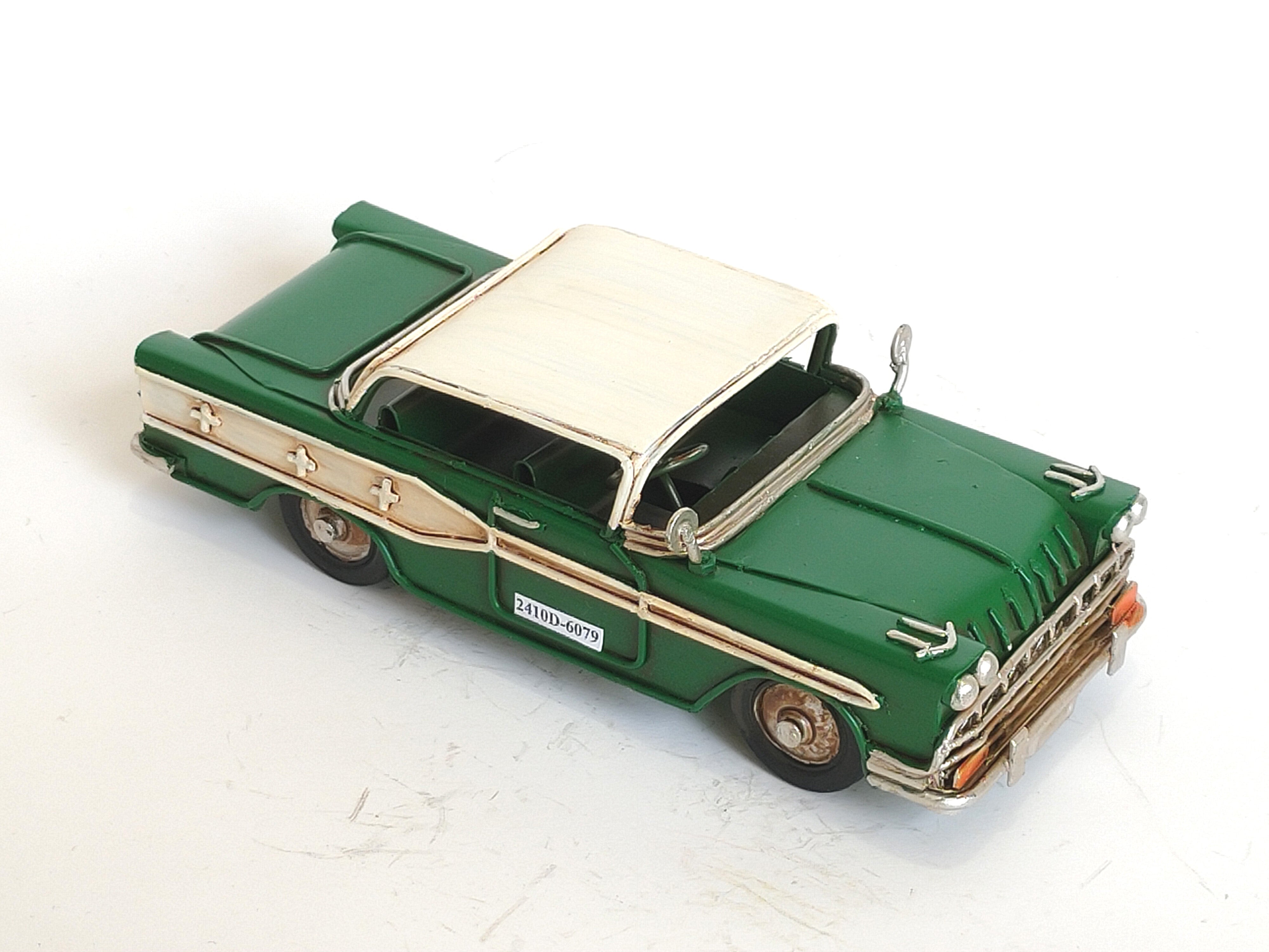 Vintage Metal Classic Sedan Pink & Green